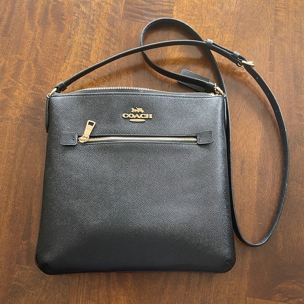 Coach crossbody black